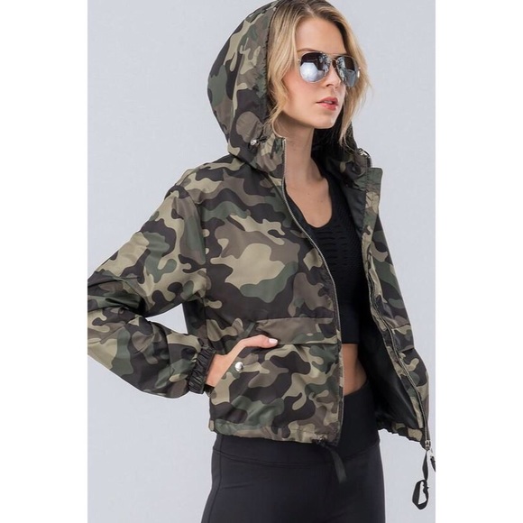 Camo Windbreaker - Picture 5 of 7